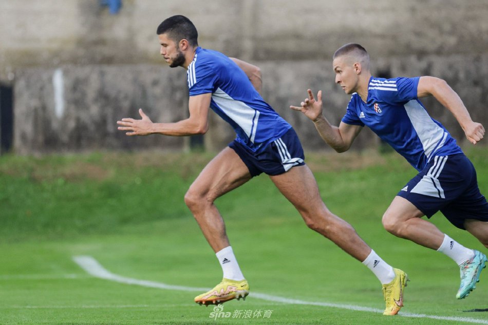 却为球队的 却为球队的