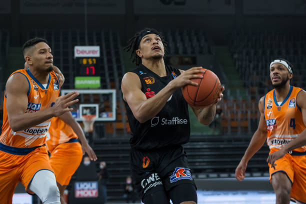 辛纳和阿尔 辛纳和阿尔